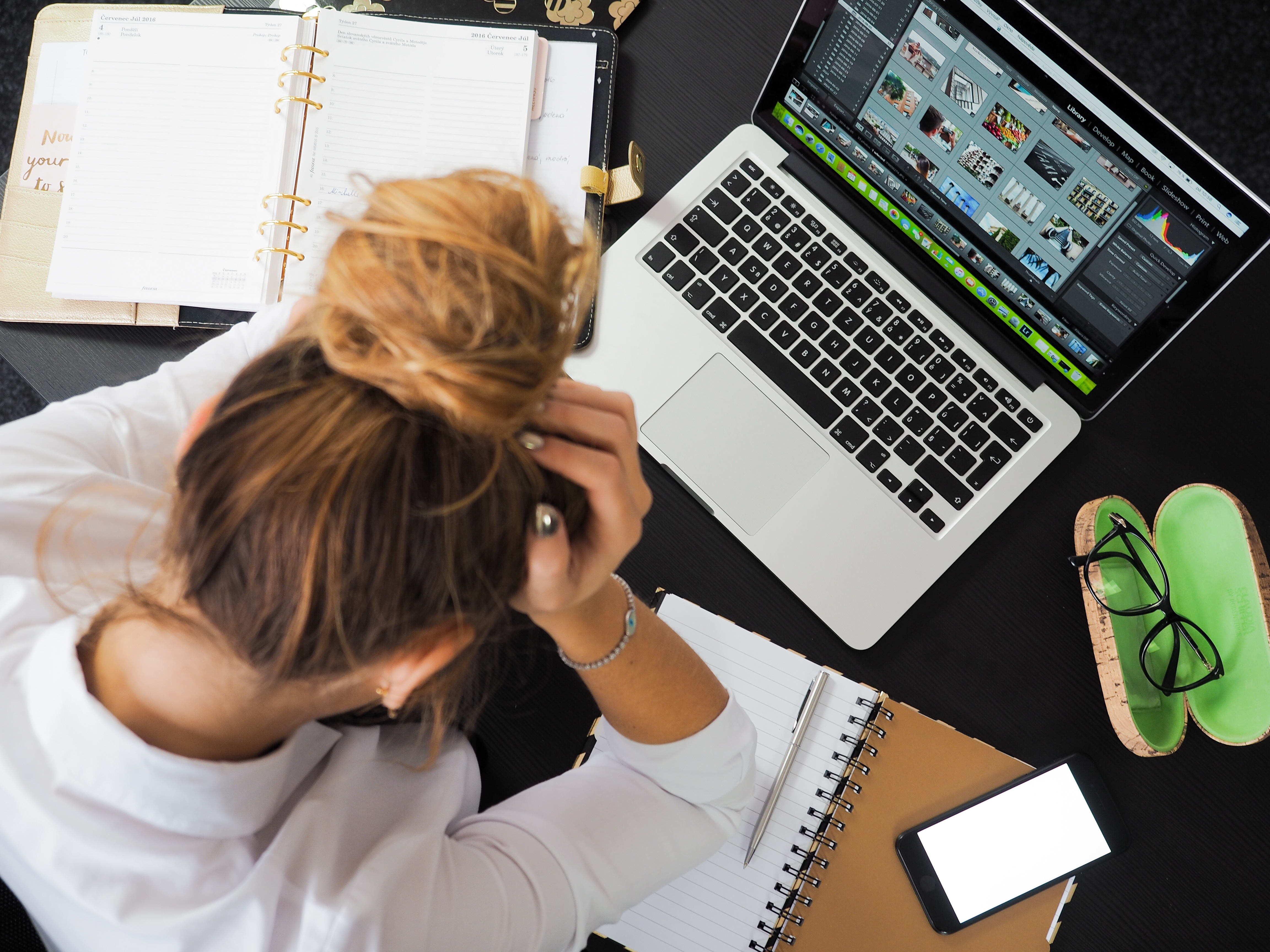 Bad day at work? Reduce stress with these 5 tips. Practice self-care at your job and create better work/life balance along the way. Click also to read which tactic to avoid! #career #stress